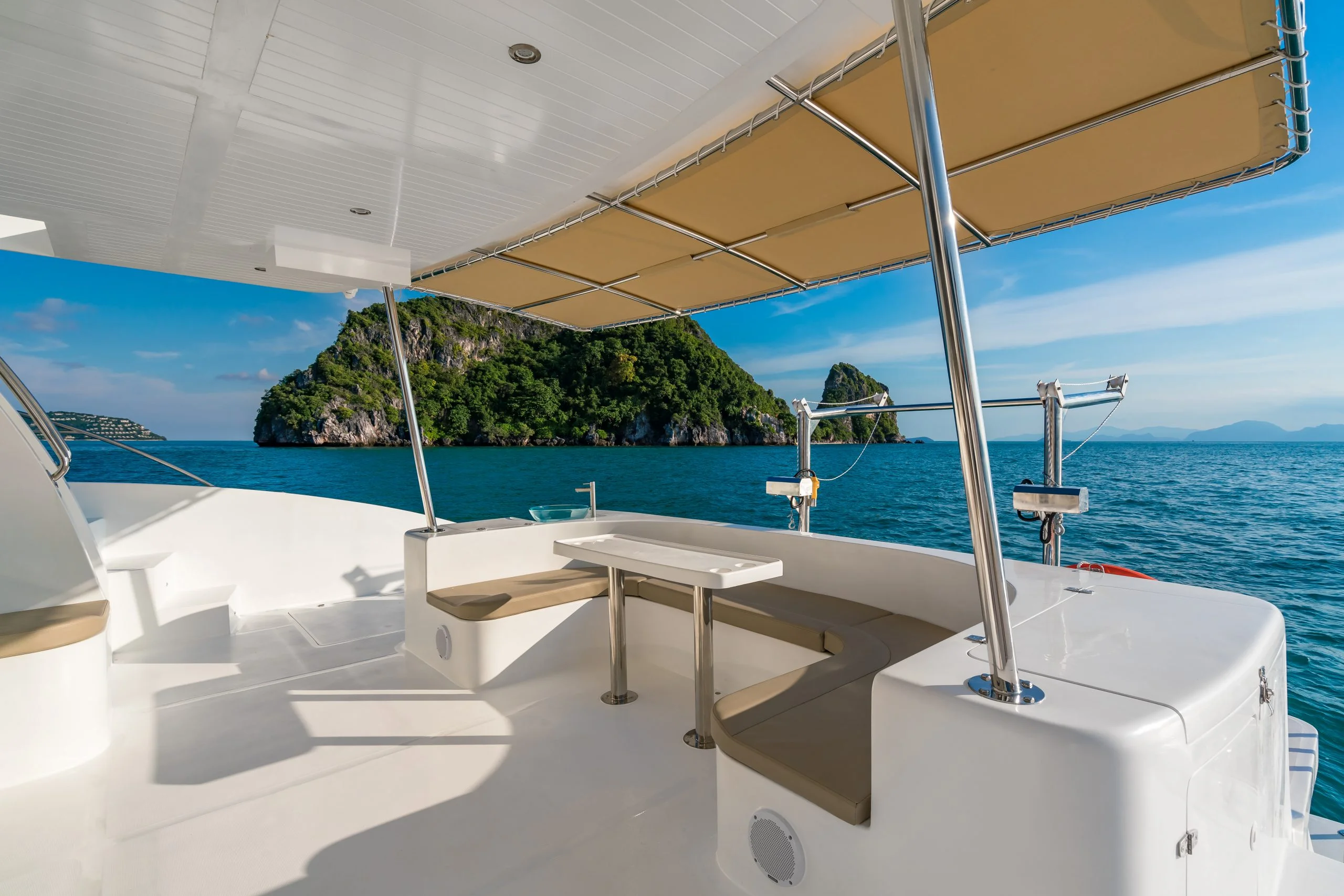 Luxurious finish - 15-metre power catamaran charter Samui