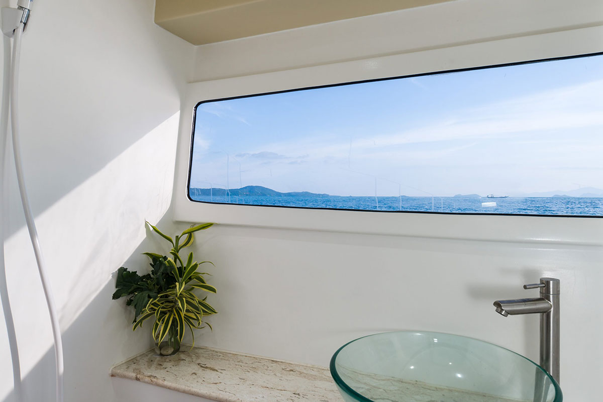 Luxury seating on 15-metre power cat - boat charter in Koh Samui